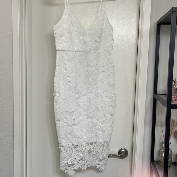 Boohoo Crochet Lace Midi Dress - Picture 4 of 5